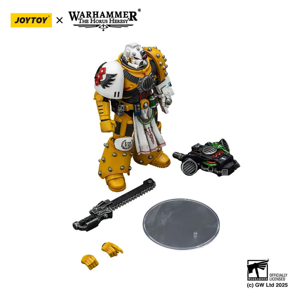 Produktbild Warhammer 40k: Imperial Fists - Legion Apothecary Actionfigur 12 cm