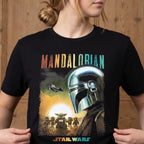 Produktbild Mando och Grogu Poster T-shirt Svart - Star Wars The Mandalorian