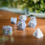 Produktbild Sagan om Ringen - Rivendell RPG-tärningsset i 7 delar