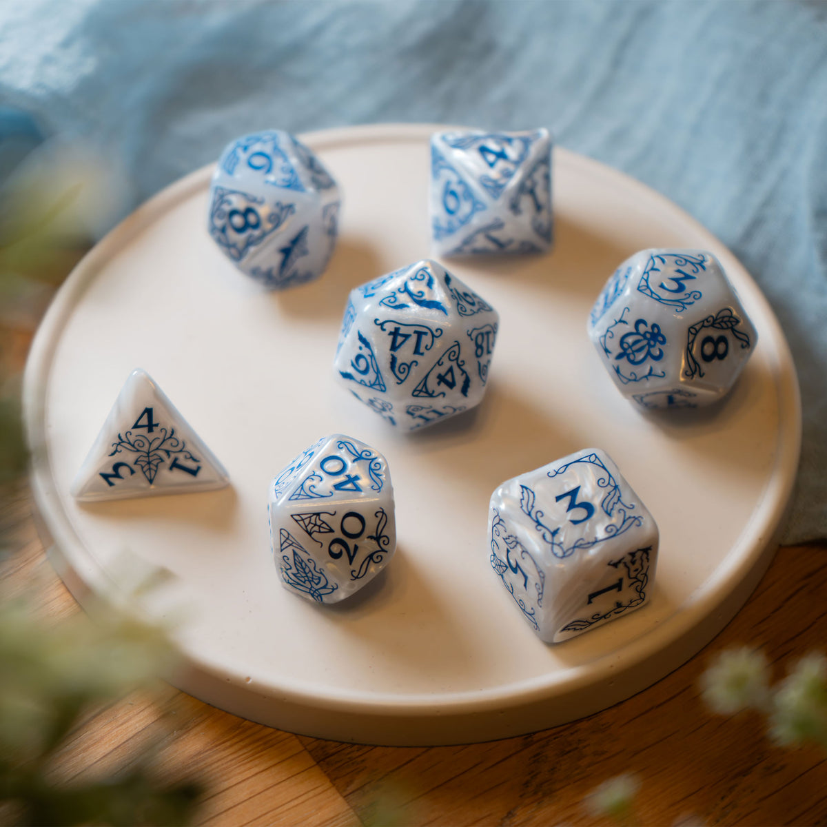 Produktbild Sagan om Ringen - Rivendell RPG-tärningsset i 7 delar