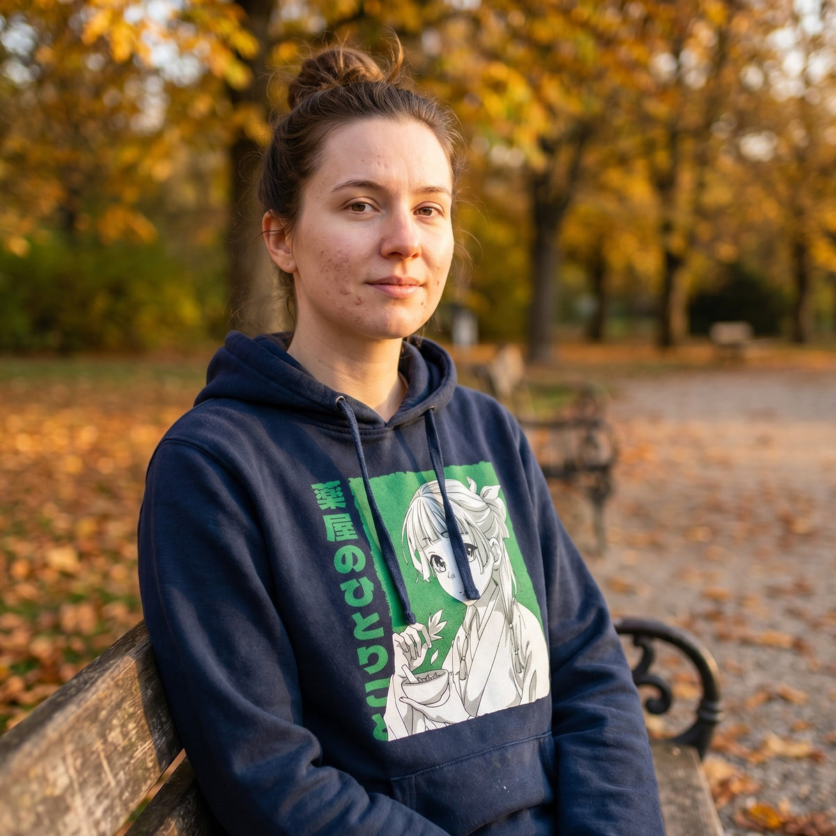 Produktbild Maomao blå hoodie för fans av The Apothecary Diaries