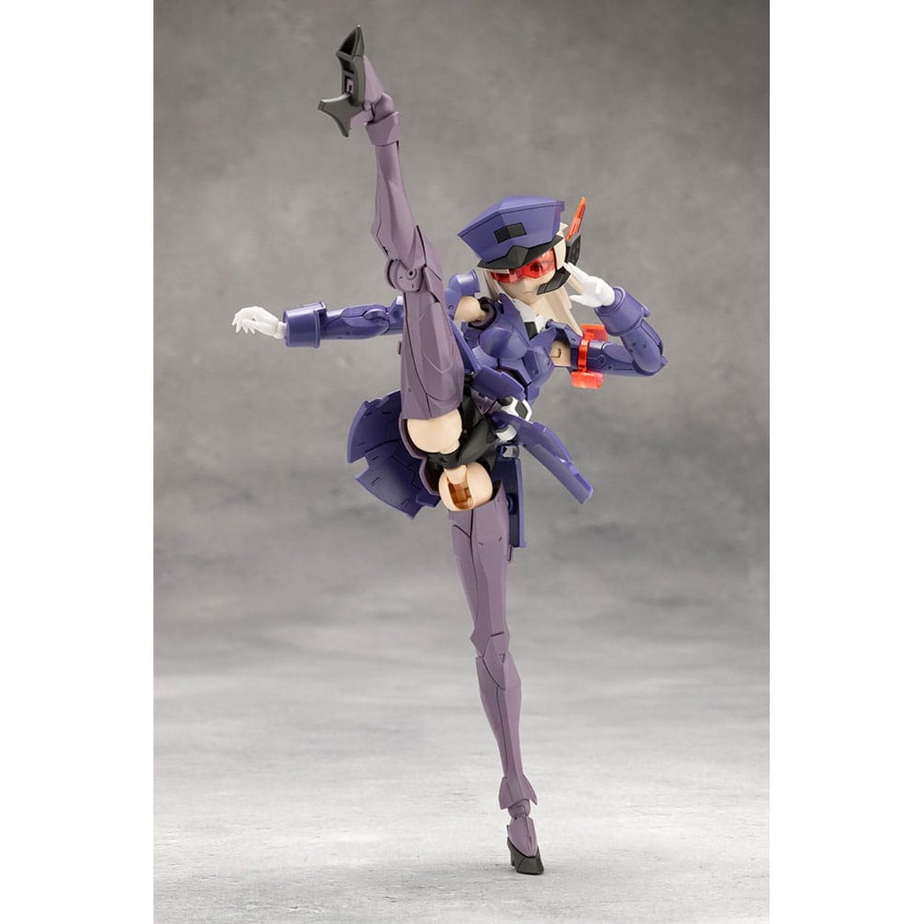 Produktbild Megalomaria Unlimited Universe – Valiant model kit-figur