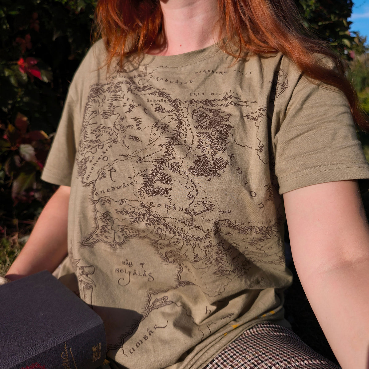 Produktbild Sagan om Ringen – Midgård karta T-shirt brun