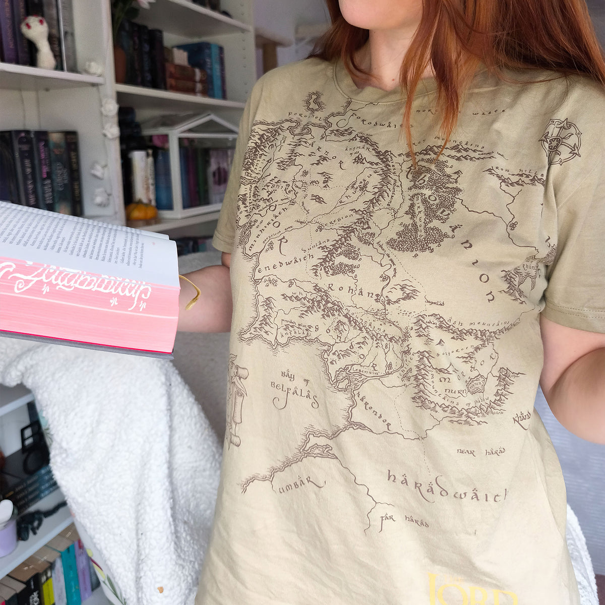 Produktbild Sagan om Ringen – Midgård karta T-shirt brun