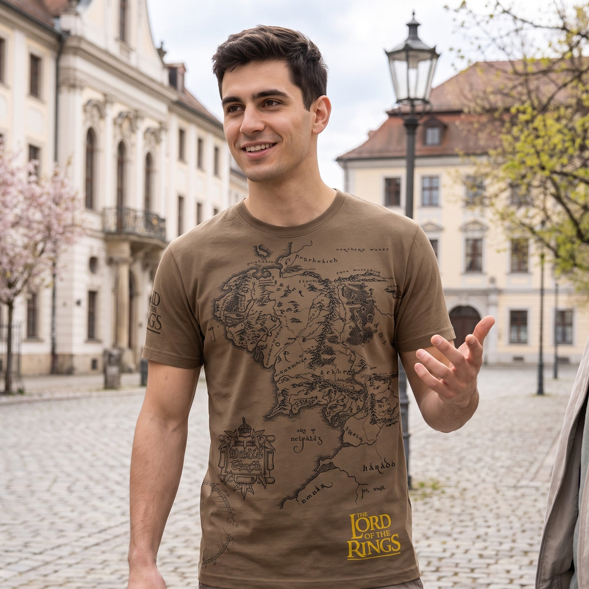 Produktbild Sagan om Ringen – Midgård karta T-shirt brun