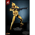 Produktbild Star Wars – Clone Trooper actionfigur 1:6 Gold Chrome Version Exclusive