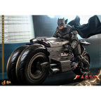 Produktbild The Flash – Batman & Batcycle Masterpiece 1:6 Actionfigursset