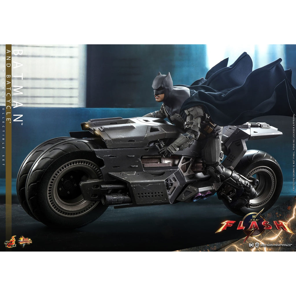 Produktbild The Flash – Batman & Batcycle Masterpiece 1:6 Actionfigursset