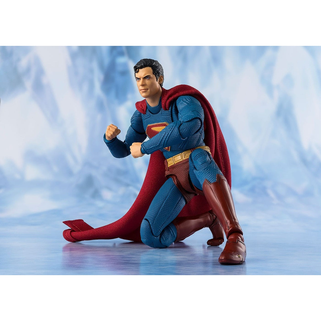 Produktbild Superman 2025 S.H.Figuarts Actionfigur - Superman