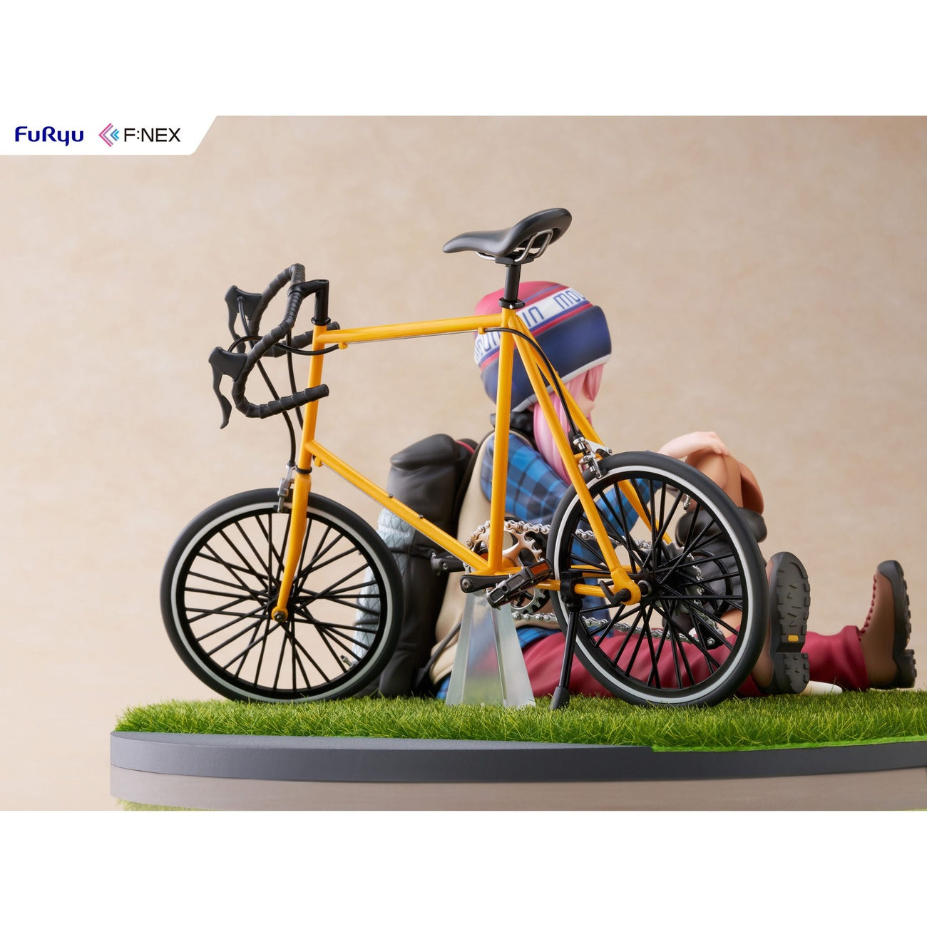 Produktbild Laid Back Camp F:NEX PVC-staty 1/7 Nadeshiko Kagamihara 13 cm