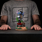 Produktbild Lilo & Stitch Art Scale Statue 1/10 Stitch King of Rock 17 cm