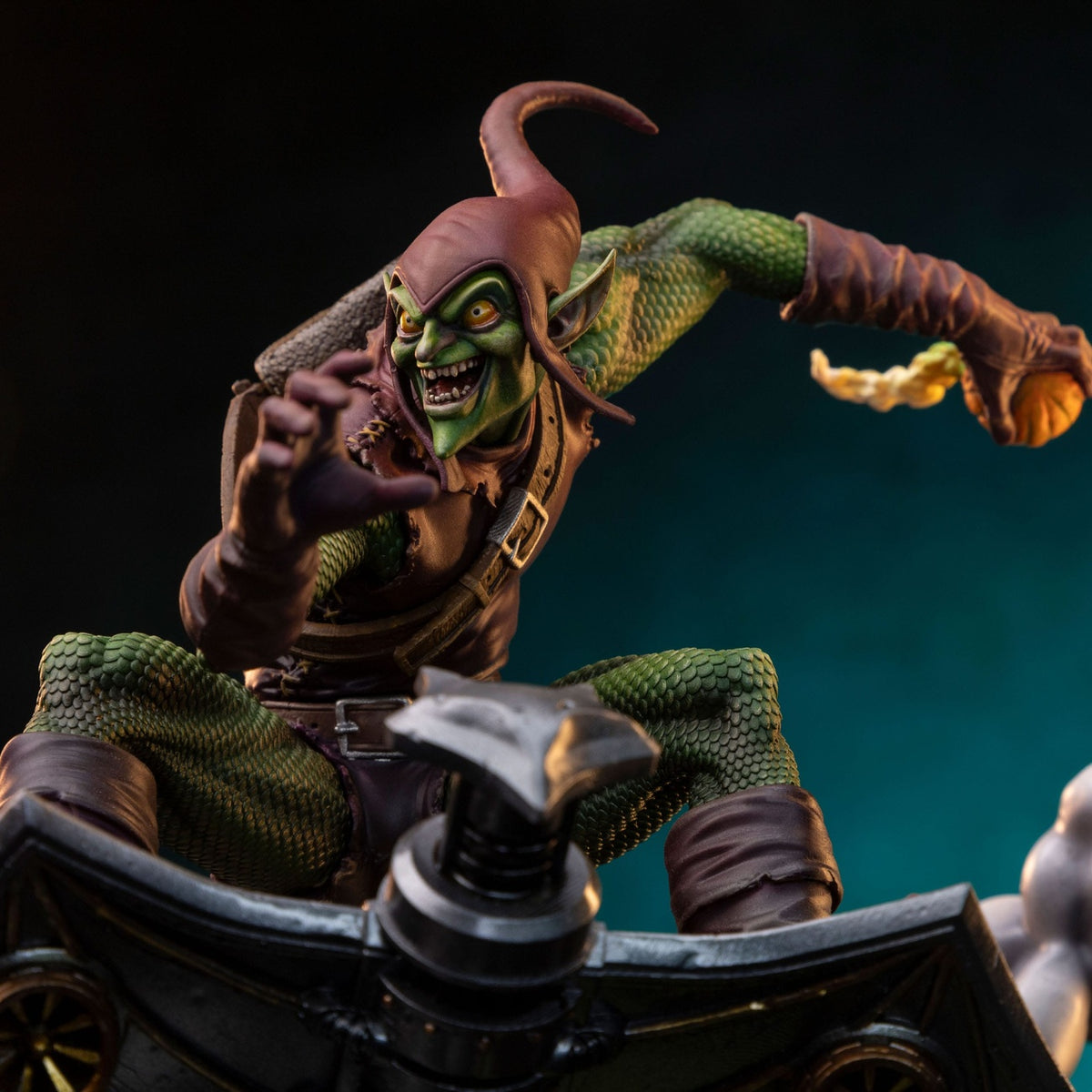 Produktbild Marvel BDS Art Scale Staty 1/10 Green Goblin 27 cm