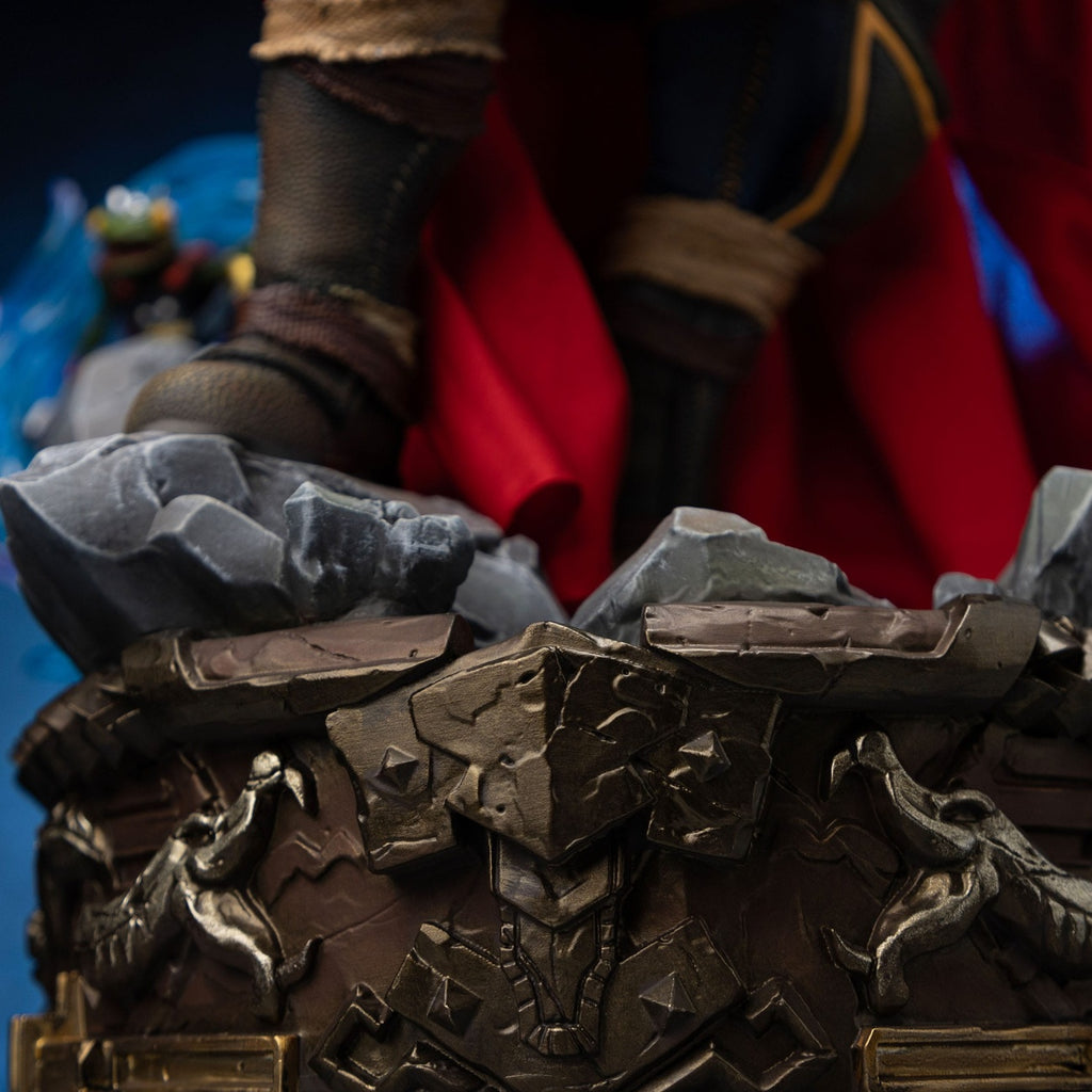 Produktbild Marvel Legacy Replica Staty 1/4 Thor Unleashed