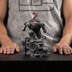 Produktbild Teenage Mutant Ninja Turtles Art Scale-staty 1/10 Raphael Svartvit Variant 26 cm heo exclusive