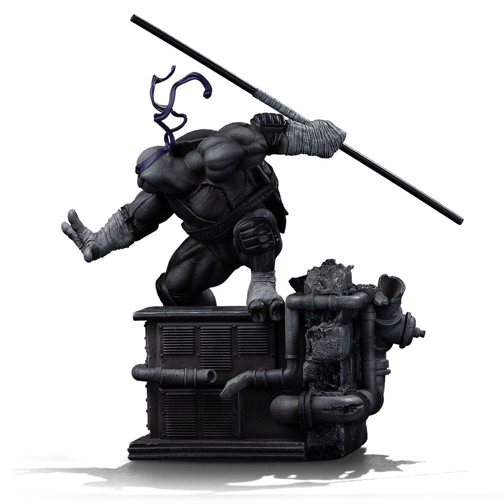 Produktbild Teenage Mutant Ninja Turtles Art Scale-staty 1/10 Donatello Svartvit Variant 26 cm heo exclusive