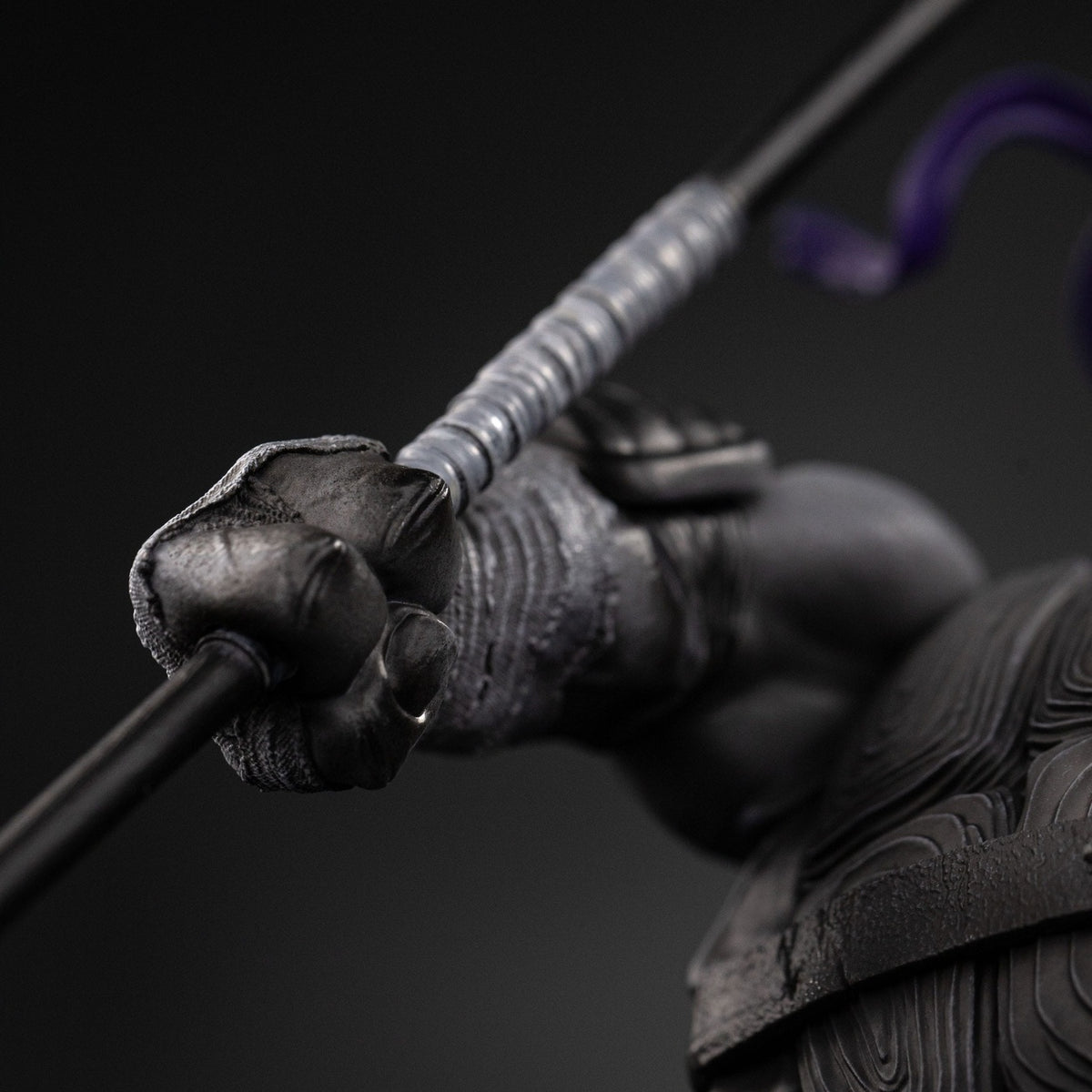 Produktbild Teenage Mutant Ninja Turtles Art Scale-staty 1/10 Donatello Svartvit Variant 26 cm heo exclusive
