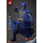 Produktbild The Flash Movie Masterpiece actionfigur 1/6 Batman (blå & grå dräkt) Limited Edition Hot Toys Exclusive 30 cm