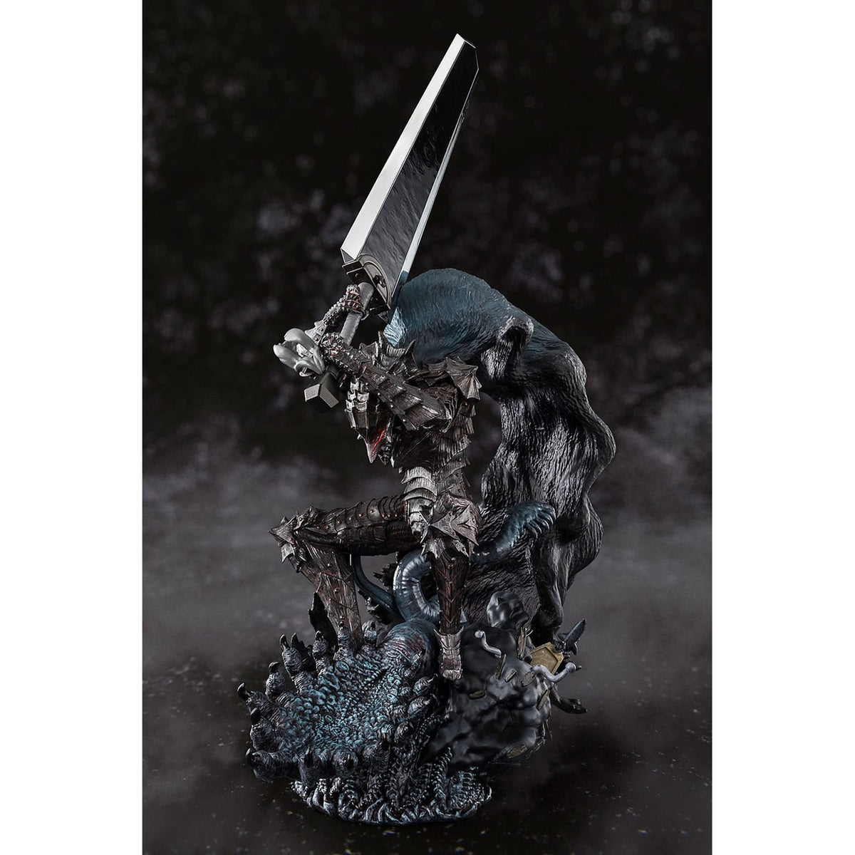 Produktbild Berserk - Guts Berserker Armor Figuarts ZERO Metallic Touch-staty
