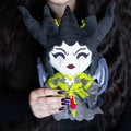 Produktbild Diablo IV Lilith Gosedjursfigur 22 cm