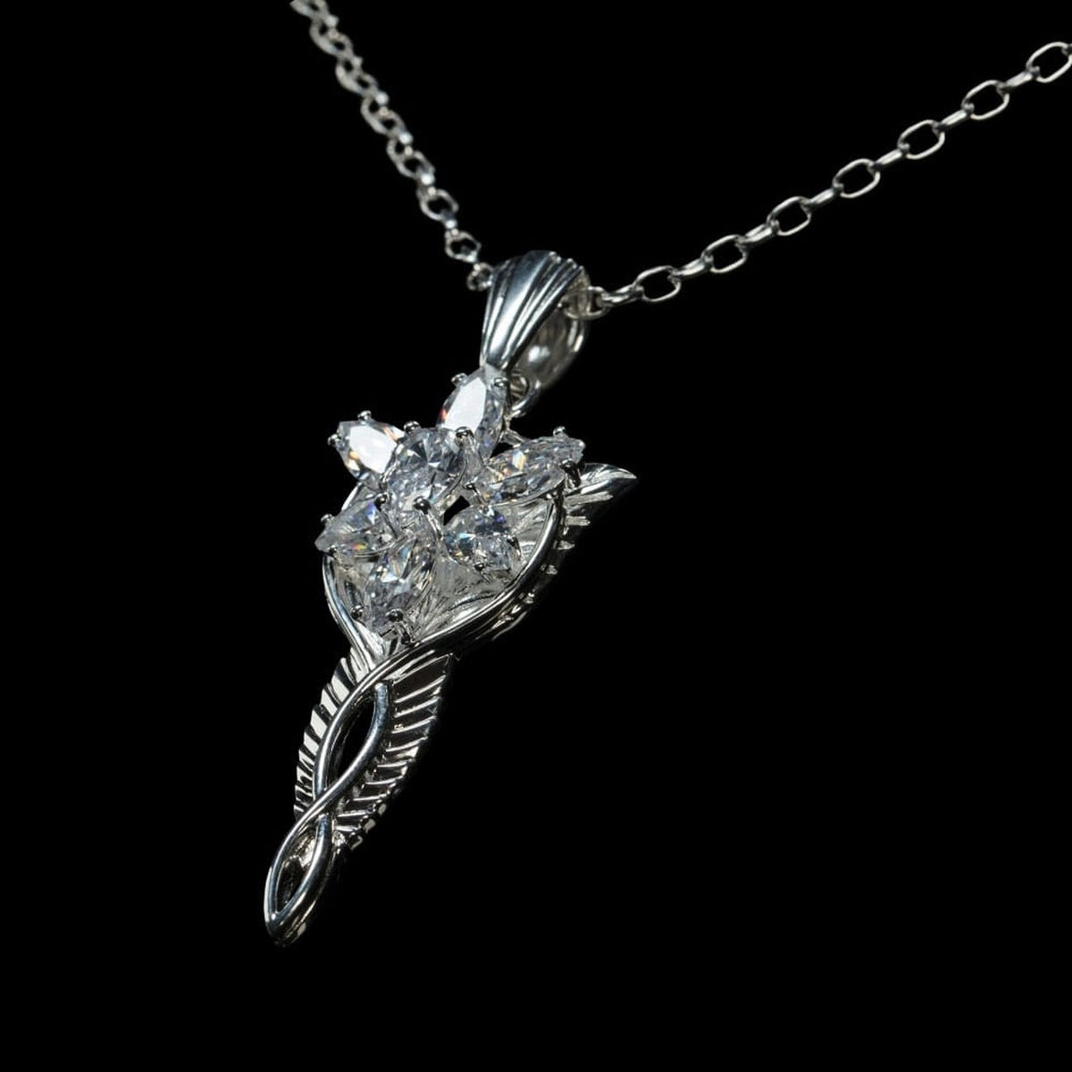 Produktbild Sagan om Ringen Arwens Aftonstjärna Hänge med kedja Replika Sterlingsilver