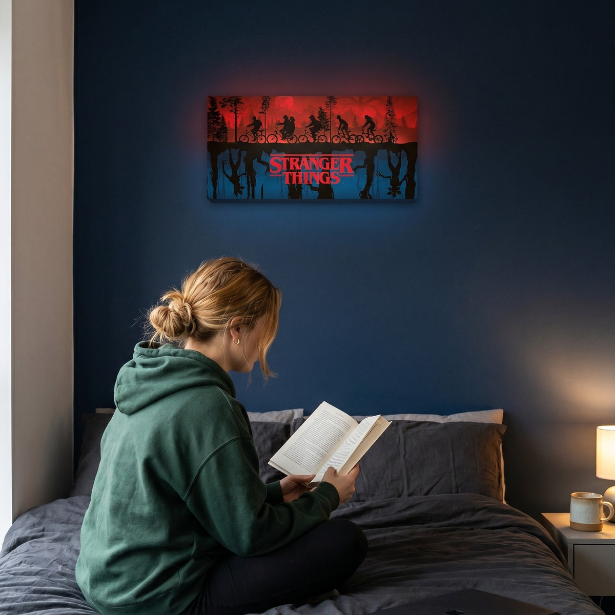 Produktbild Stranger Things - Two Worlds väggdekoration med ljus