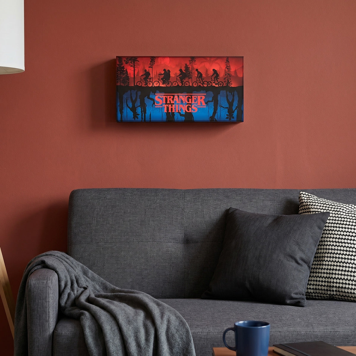 Produktbild Stranger Things - Two Worlds väggdekoration med ljus