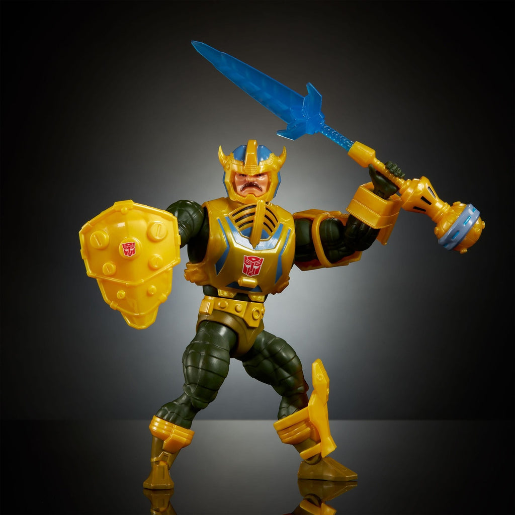 Produktbild Masters of the Universe x Transformers actionfigur Bumblebee Armor Man-At-Arms heo Europeisk Exclusive 14 cm