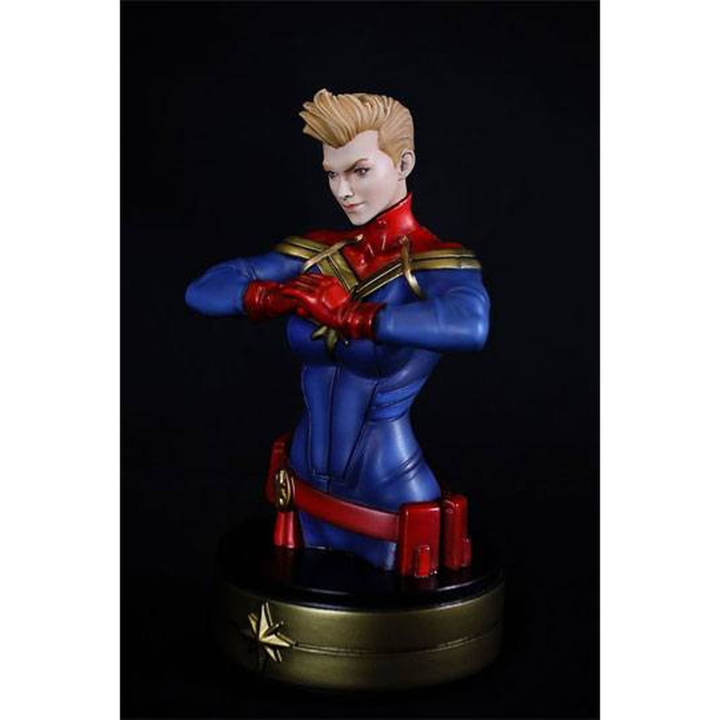 Produktbild Captain Marvel-byst Captain Marvel 20 cm