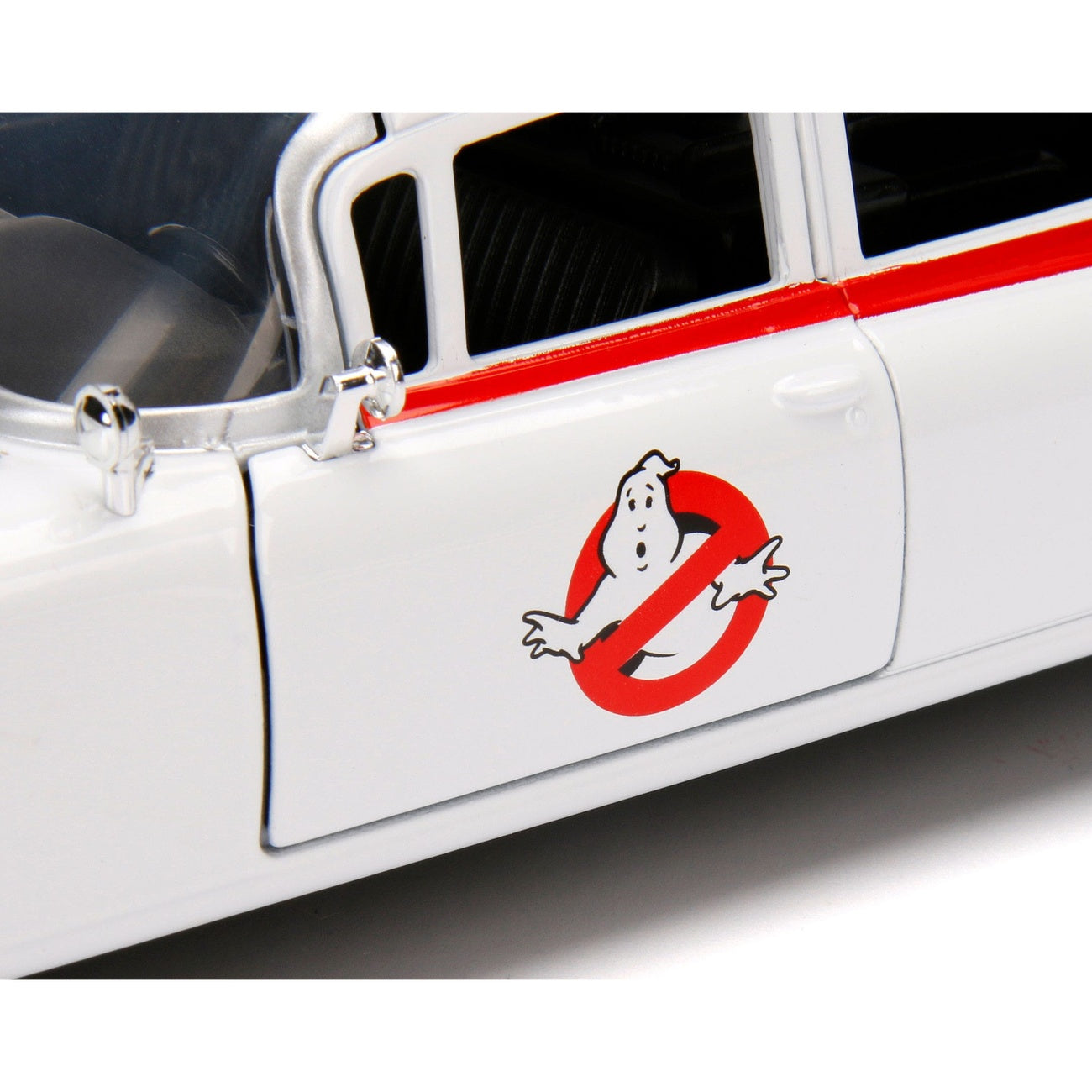 Produktbild Ghostbusters Diecast-modell 1/24 ECTO-1