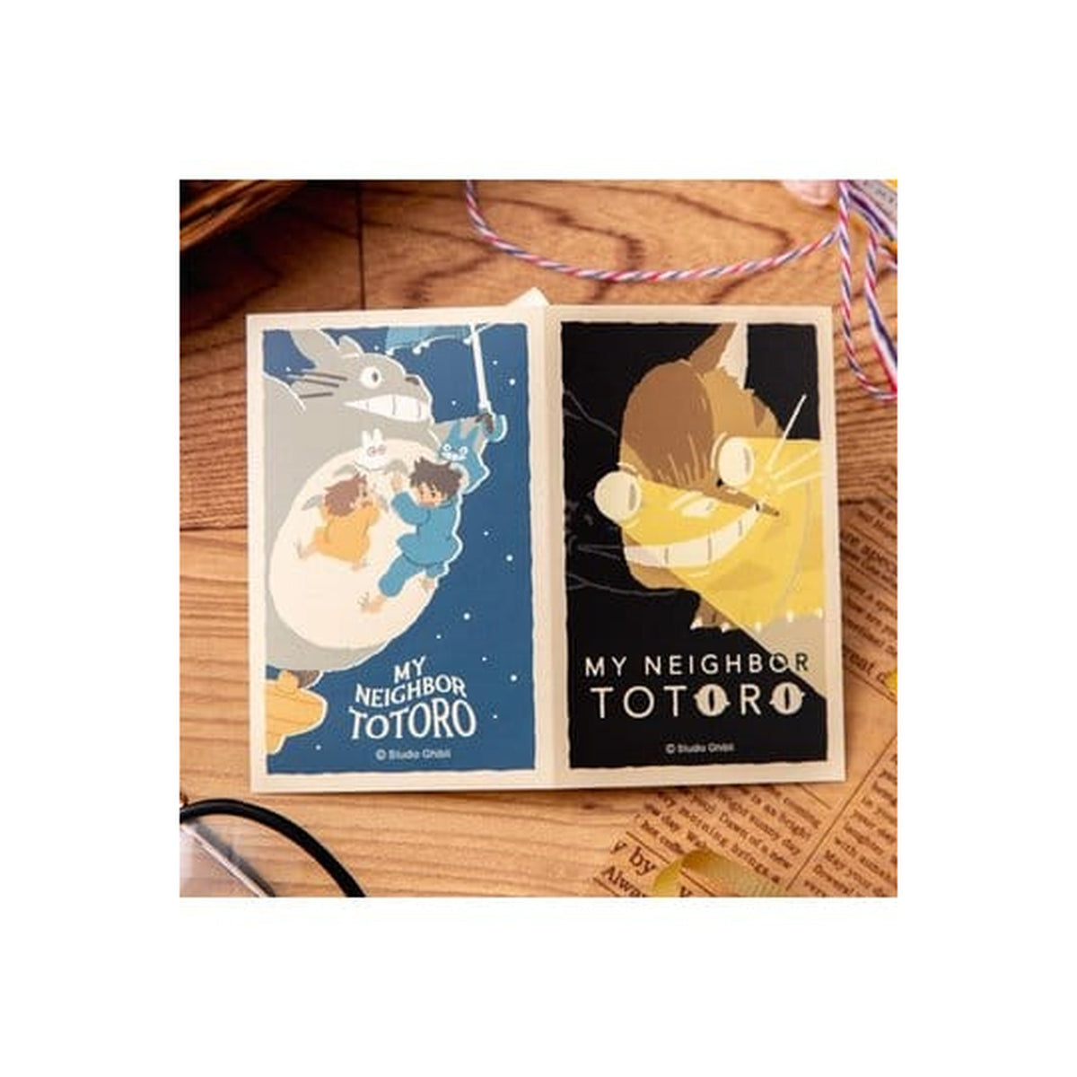 Produktbild Min granne Totoro Klistermärke Catbus & flygande Totoro Retro