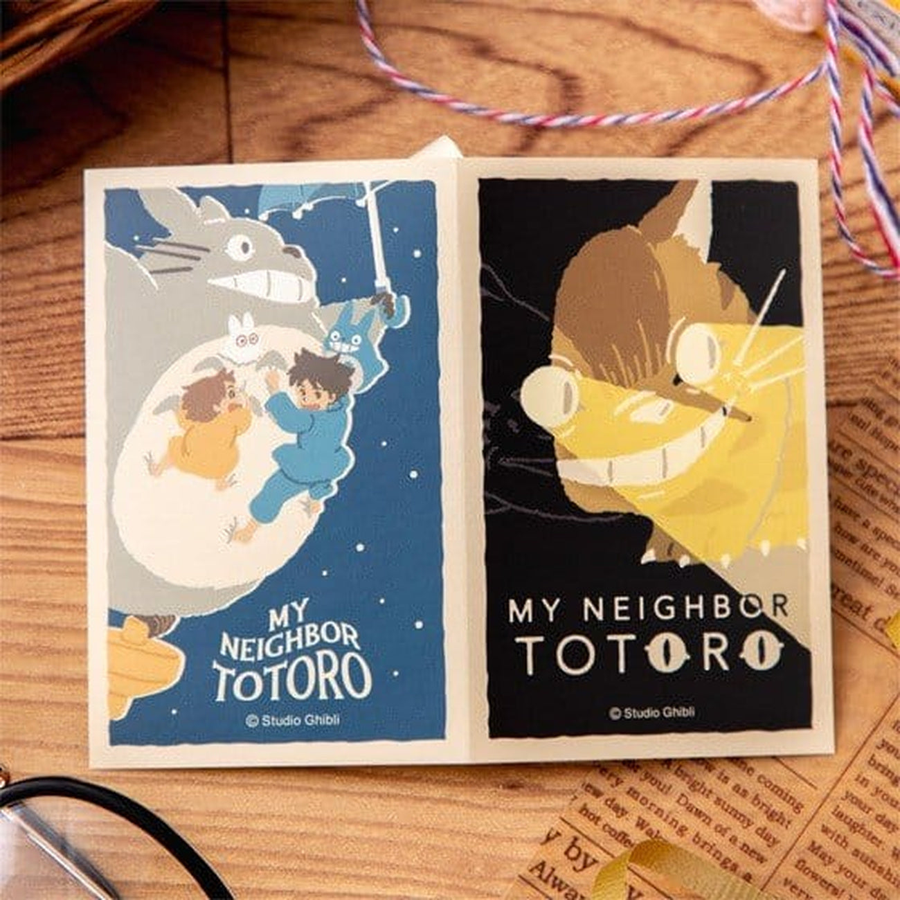 Produktbild Min granne Totoro Klistermärke Catbus & flygande Totoro Retro