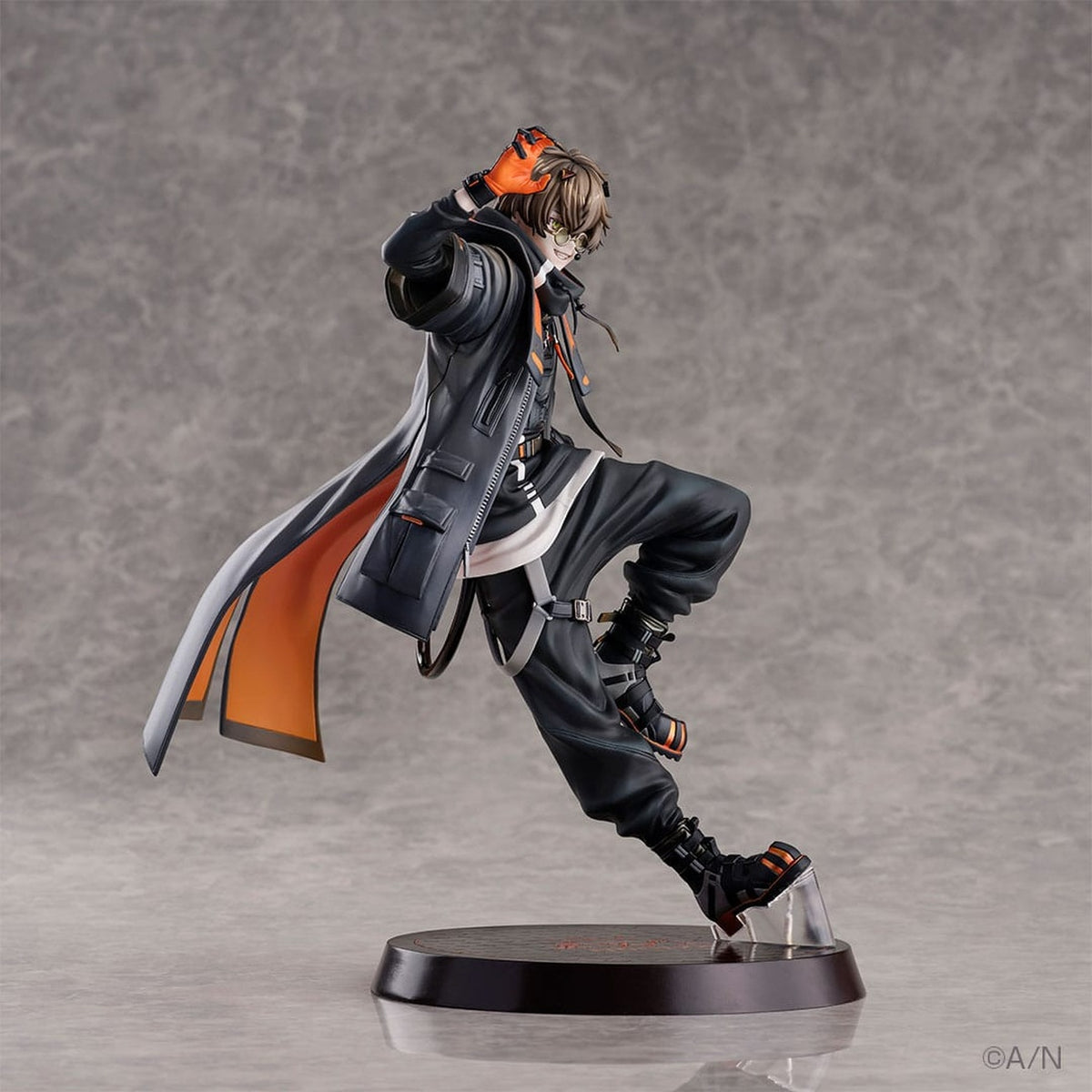 Produktbild Nijisanji PVC-staty 1/7 Alban Knox 26 cm