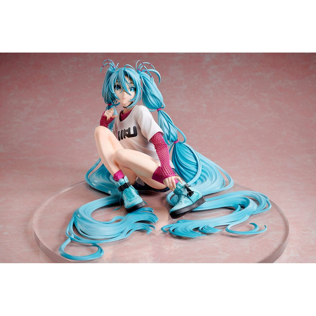 Product image Hatsune Miku Statue 1/4 Yoneyama Mai The Latest Street Style "Cute" 17 cm