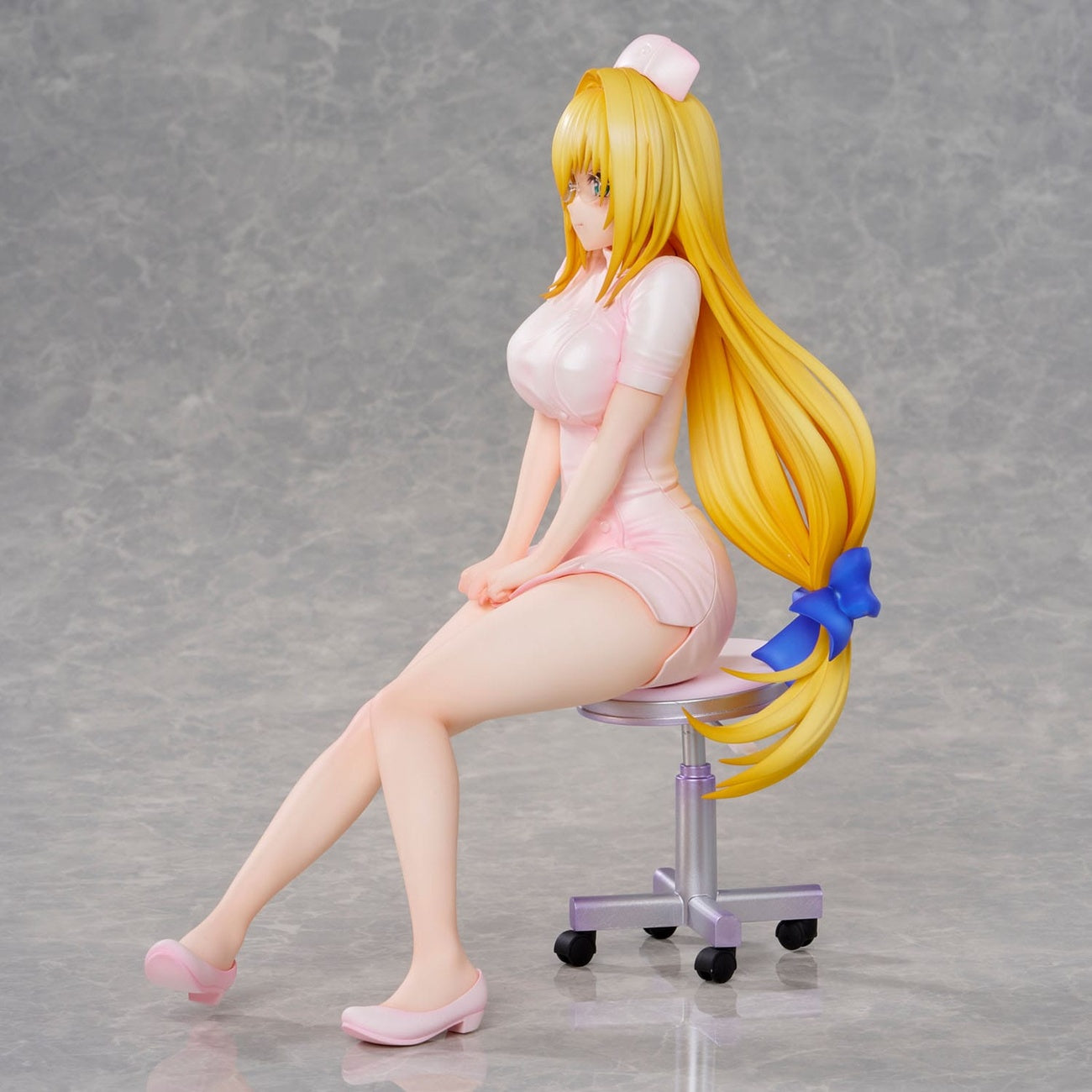 Produktbild To Love-Ru Darkness PVC-staty Nurse Series: Tearju Lunatique 19 cm