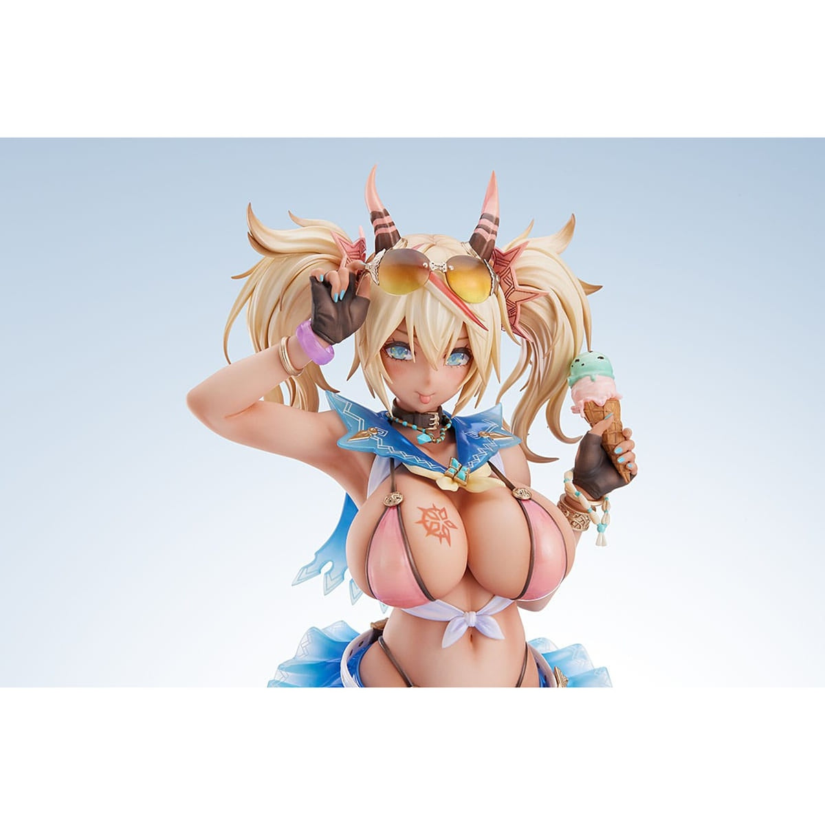 Produktbild Idola Phantasy Star Saga PVC-staty 1/7 Summer Innocent Gene Chaos 27 cm