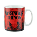 Produktbild Stranger Things XL Mugg med Klistermärke
