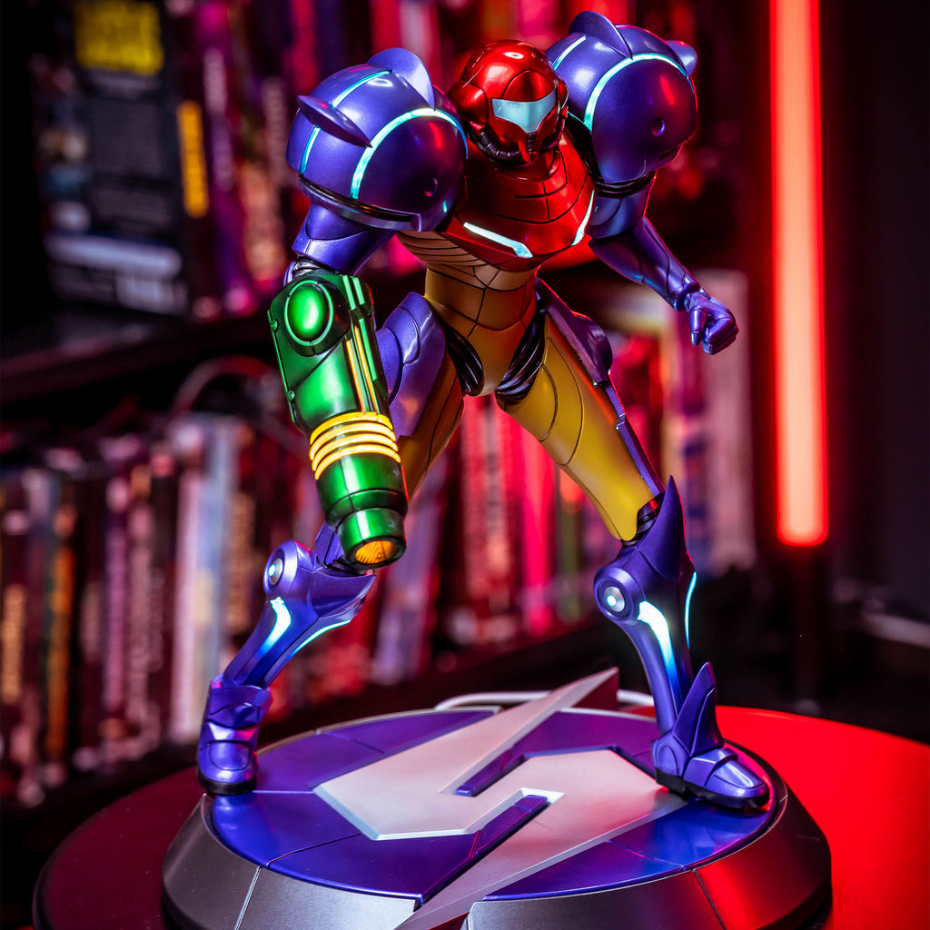 Produktbild Metroid Prime PVC-staty Samus Gravity Suit Collectors Edition 25 cm