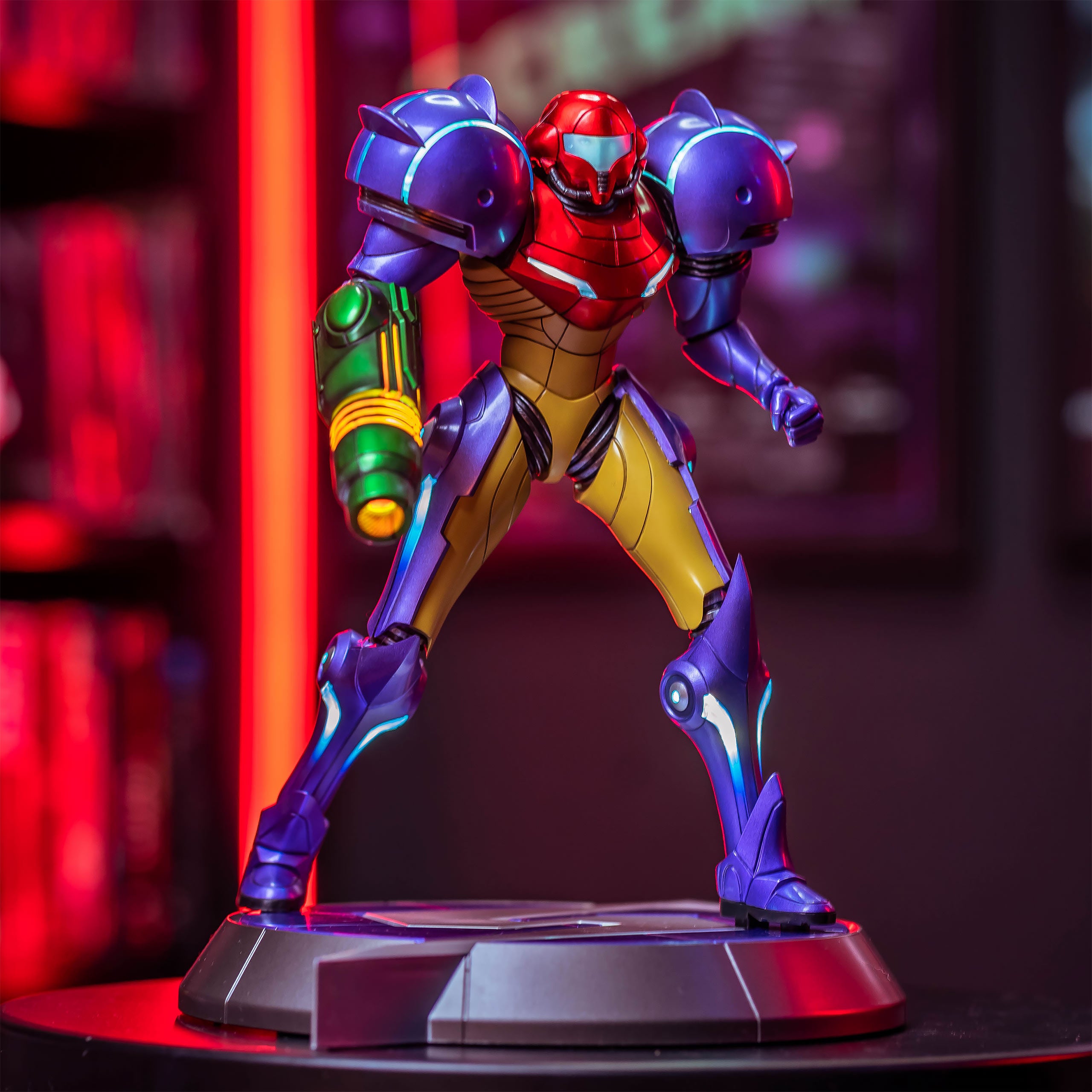 Produktbild Metroid Prime PVC-staty Samus Gravity Suit Collectors Edition 25 cm