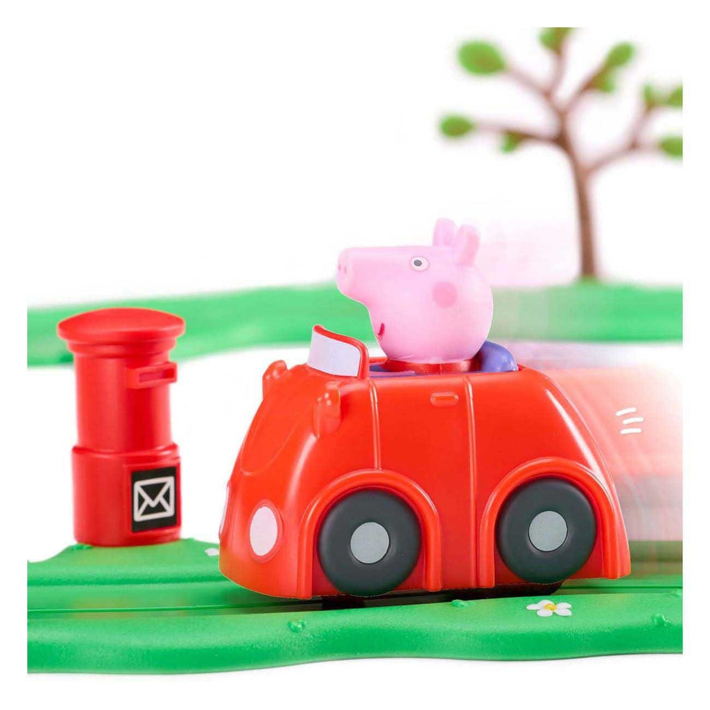 Produktbild Peppa Pig Whizz Around – Peppas lilla röda bil set