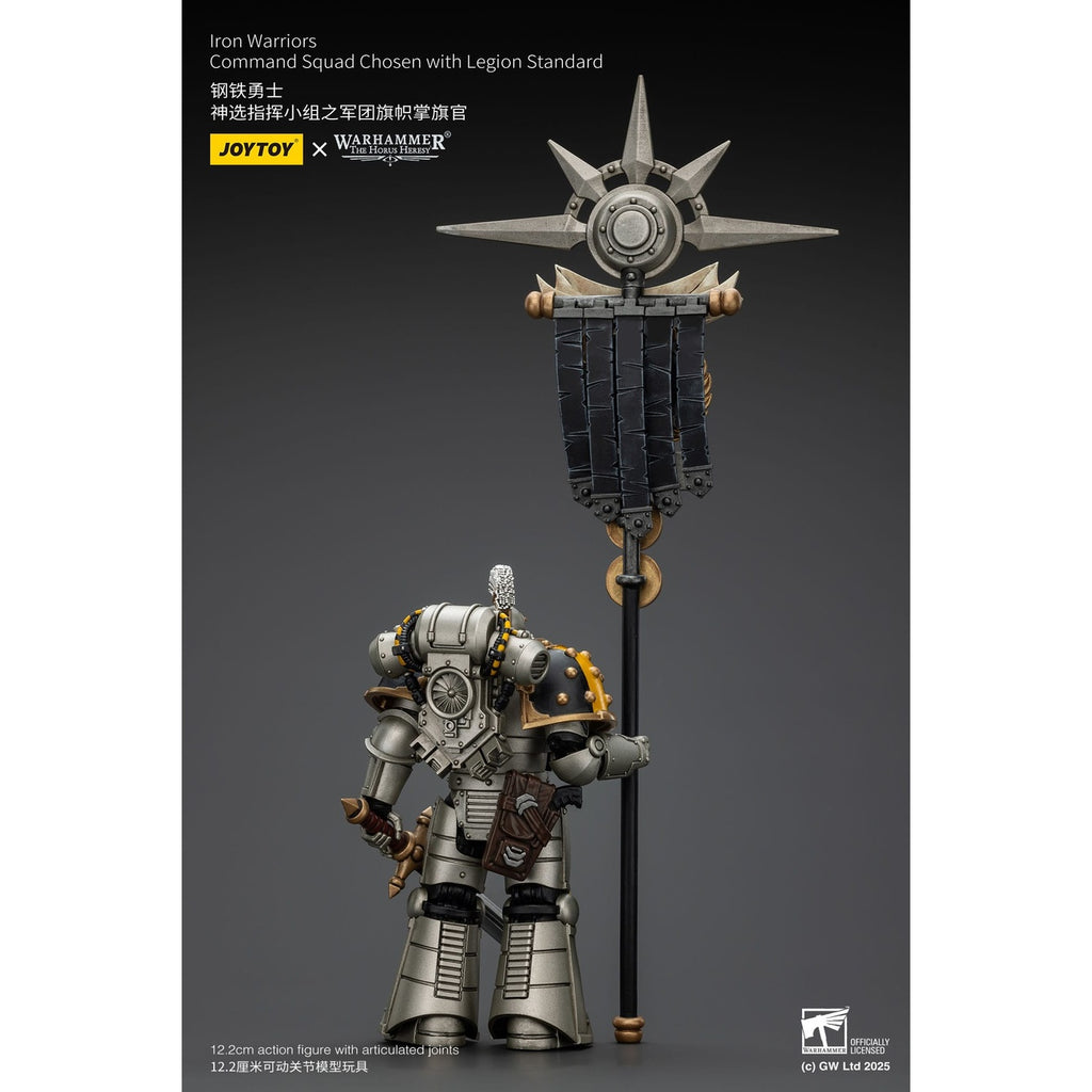 Produktbild Warhammer The Horus Heresy Actionfigur 1/18 Iron Warriors Command Squad Chosen med Legion Standard 12 cm