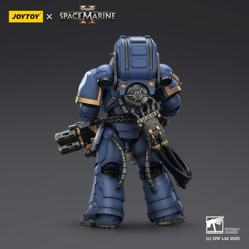 Produktbild Warhammer 40,000: Space Marine 2 Actionfigur Ultramarines Heavy Artificer Armor med Relic Multi-Melta 13 cm