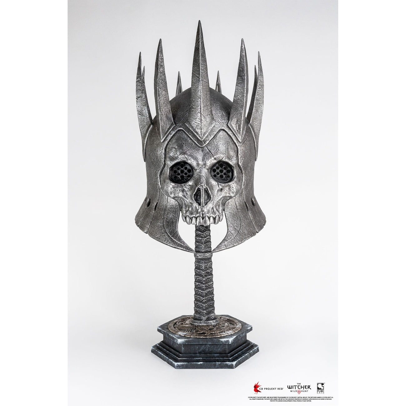 Produktbild The Witcher 3: Wild Hunt 1/1-skala replika Eredin-hjälm 44 cm
