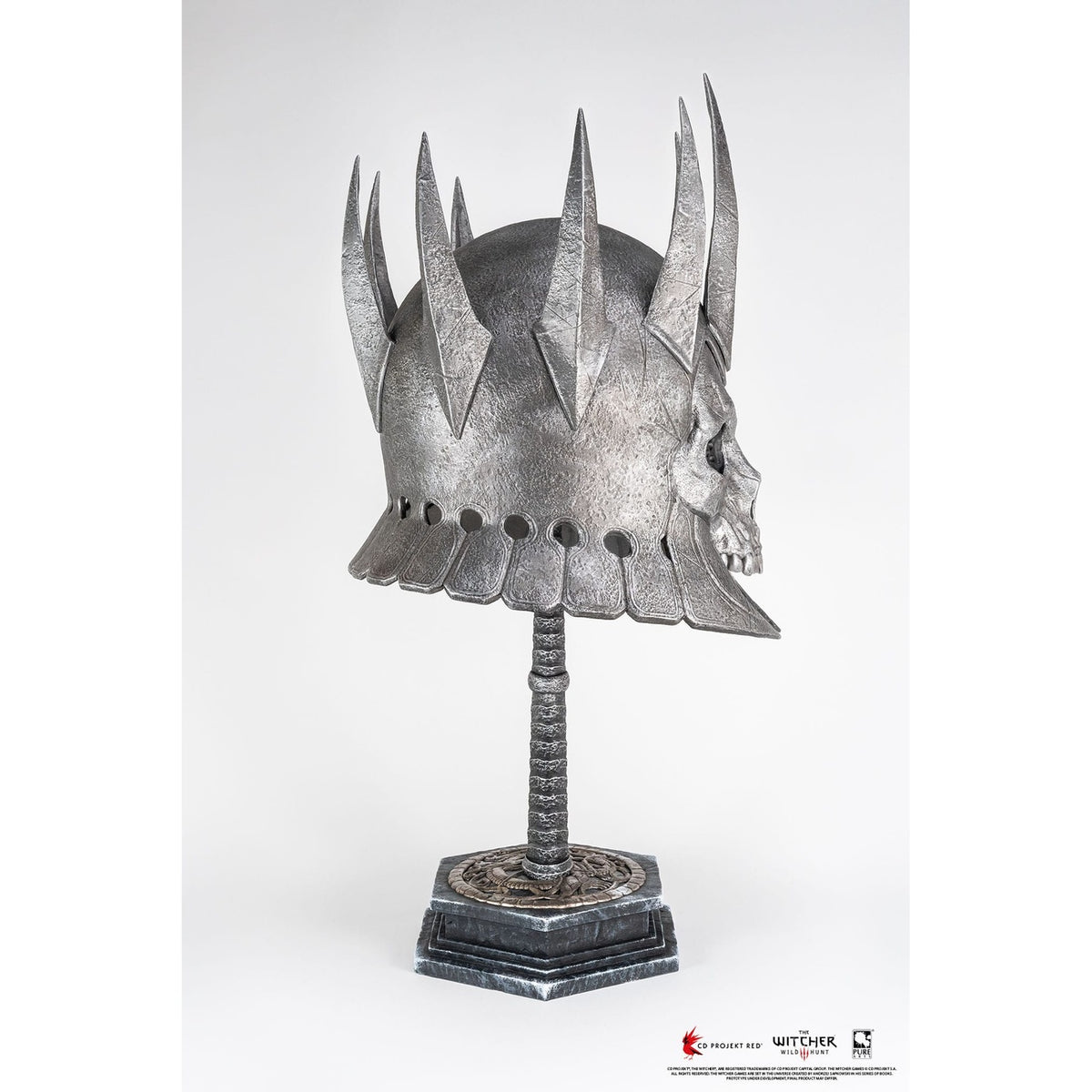 Produktbild The Witcher 3: Wild Hunt 1/1-skala replika Eredin-hjälm 44 cm