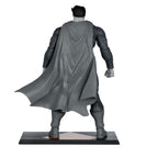Produktbild DC Multiverse Actionfigur Superman (The Dark Knight Returns) (Black & White Accent Edition) (Gold Label) 18 cm