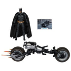 Produktbild The Dark Knight DC Multiverse actionfigur med fordon Batman & The Batpod 18 cm