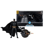 Produktbild The Dark Knight DC Multiverse actionfigur med fordon Batman & The Batpod 18 cm