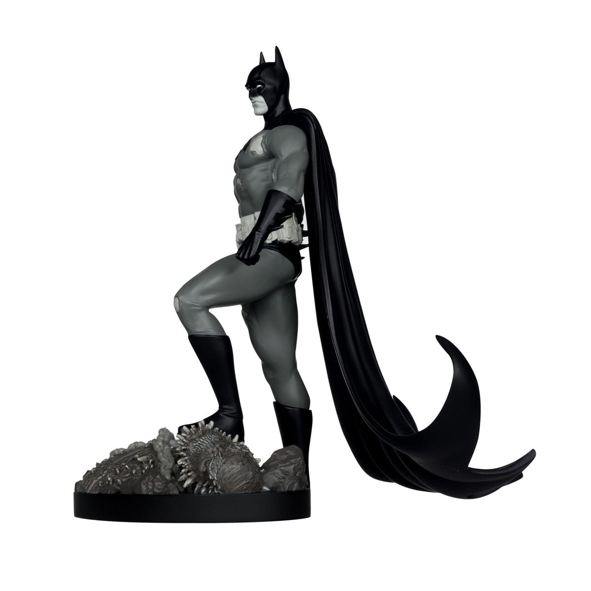 Product image DC Direct Statue 1/10 Batman by Bjorn Barends (Black & White) 18 cm