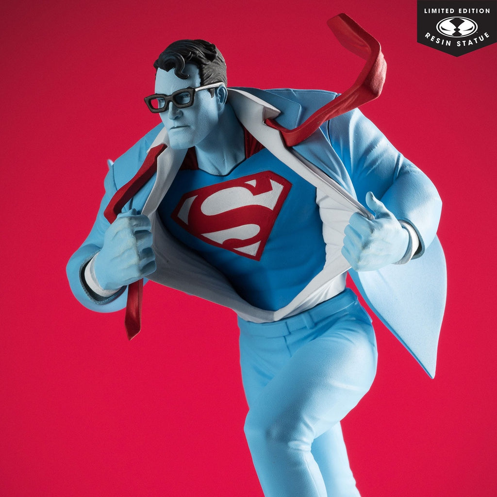 Produktbild DC Direct Staty 1/10 Superman Red and Blue: Superman by Clayton Henry Limited Edition 16 cm
