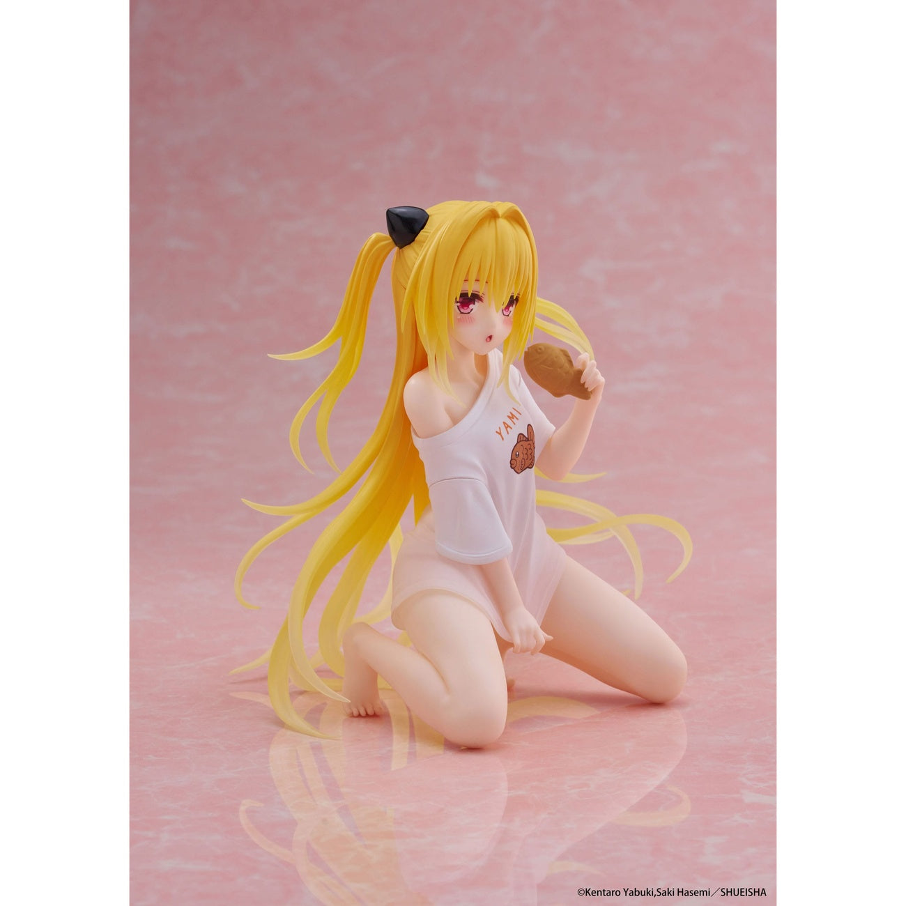 Produktbild To Love-Ru Darkness PVC-staty Desktop Cute Figure Golden Darkness Roomwear Ver. 13 cm