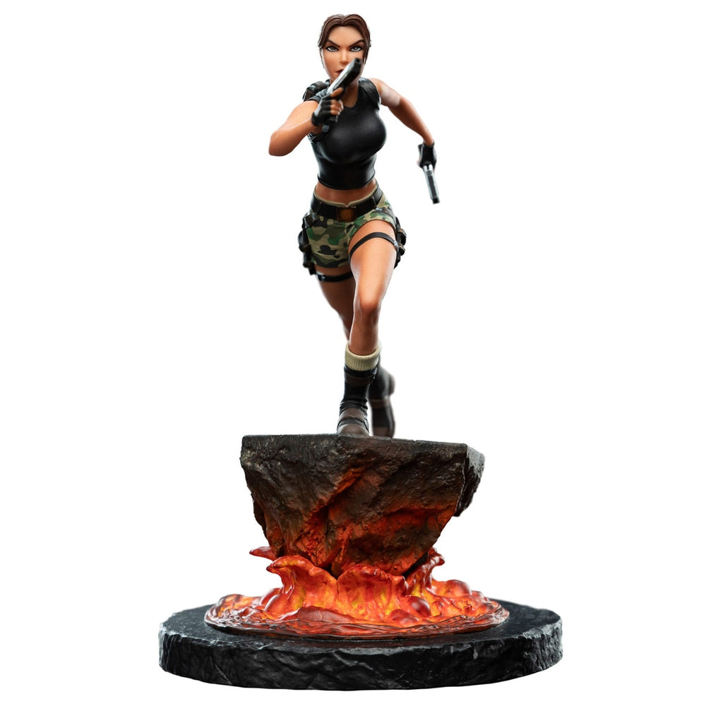 Produktbild Tomb Raider Mini Staty Lara Croft: The Sanctuary of Flame 18 cm